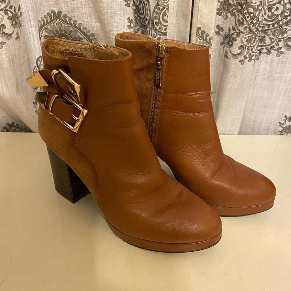 Guess 3” tan booties size 9